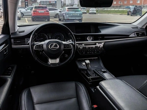 Седан Lexus ES 2016 года, 3392000 рублей, Краснодар