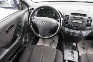 Седан Hyundai Elantra 2009 года, 849000 рублей, Красноярск