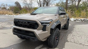 Пикап Toyota Tacoma 2025 года, 10490000 рублей, Павловская Слобода