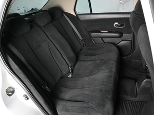 Седан Nissan Tiida 2010 года, 675000 рублей, Аксай