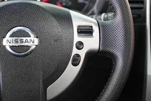 Внедорожник Nissan X-Trail 2011 года, 1399000 рублей, Омск