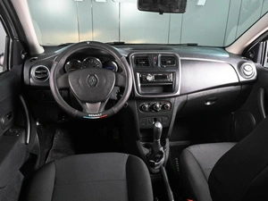 Седан Renault Logan 2017 года, 499000 рублей, Аксай