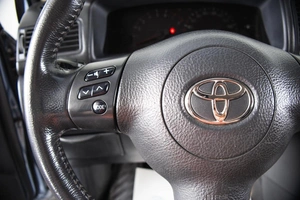 Седан Toyota Corolla 2006 года, 599000 рублей, Пермь