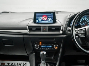 Хетчбэк Mazda Axela 2017 года, 1100000 рублей, Красноярск