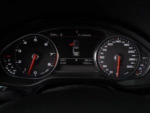 Седан Audi A8 2012 года, 2055000 рублей, Минеральные Воды