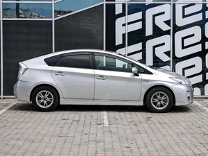 Лифтбек Toyota Prius 2011 года, 965000 рублей, Краснодар