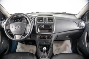 Седан Renault Logan 2016 года, 599000 рублей, Пермь