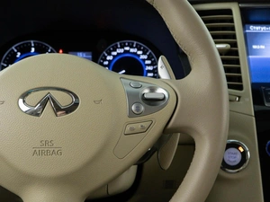 Внедорожник Infiniti QX70 2015 года, 2696900 рублей, Москва