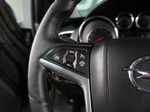 Хетчбэк Opel Astra 2013 года, 899000 рублей, Воронеж
