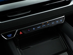 Внедорожник Geely Monjaro 2024 года, 3898999 рублей, Москва