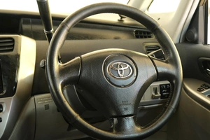 Универсал Toyota Opa 2003 года, 599000 рублей, Омск