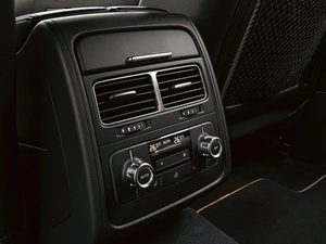 Внедорожник Volkswagen Touareg 2013 года, 2750000 рублей, Краснодар