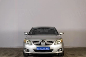 Седан Toyota Camry 2011 года, 1319000 рублей, Тюмень