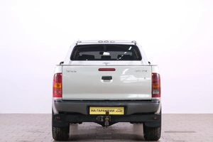 Пикап Toyota Hilux 2010 года, 2099000 рублей, Омск