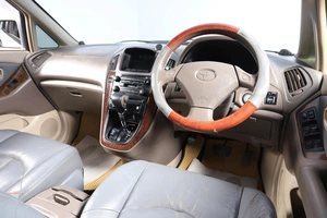 Внедорожник Toyota Harrier 1999 года, 979000 рублей, Новосибирск