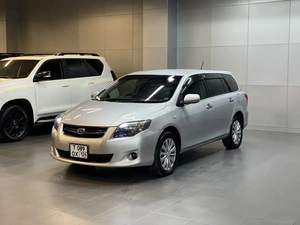 Универсал Toyota Corolla Fielder 2010 года, 797000 рублей, Красноярск