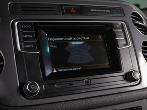 Внедорожник Volkswagen Tiguan 2016 года, 1399000 рублей, Воронеж
