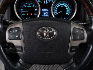 Внедорожник Toyota Land Cruiser 2010 года, 2849000 рублей, Тюмень