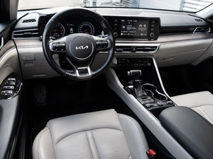 Седан Kia K5 2021 года, 3170000 рублей, Краснодар