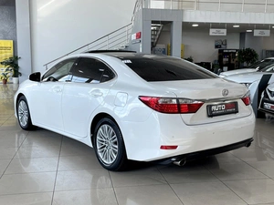 Седан Lexus ES 2014 года, 1997000 рублей, Солонцы