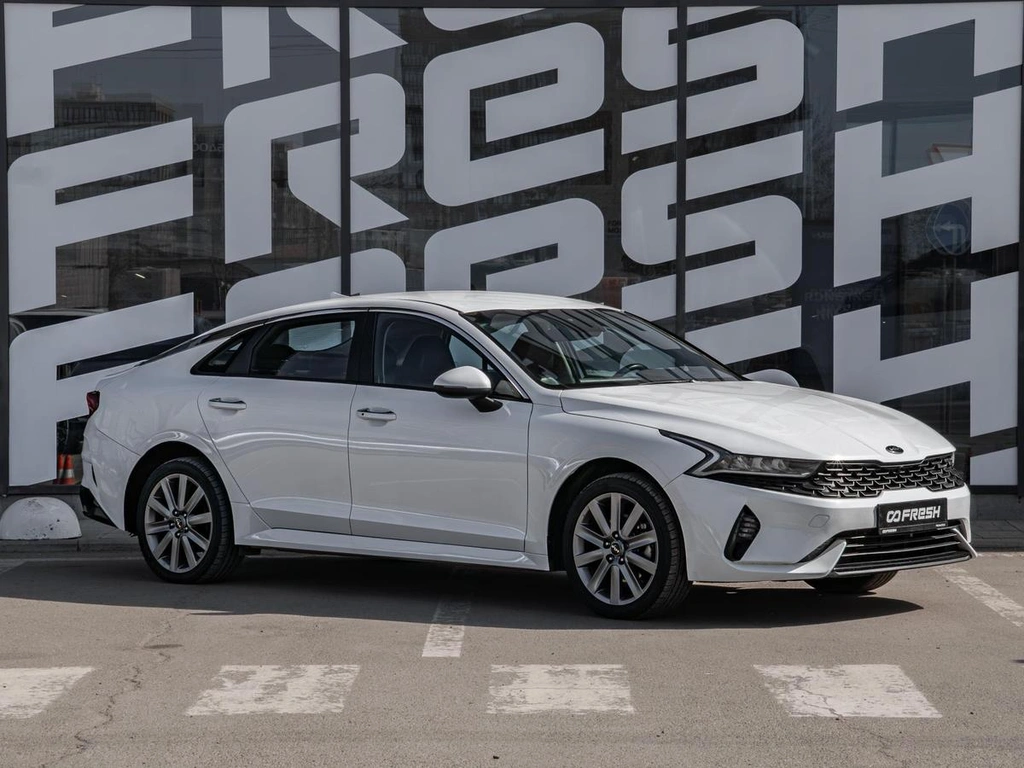 Седан Kia K5 2021 года, 2400000 рублей, Краснодар