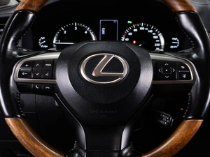 Внедорожник Lexus LX 2017 года, 7500000 рублей, Тюмень