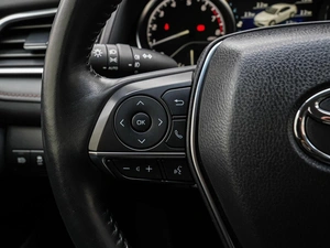 Седан Toyota Camry 2019 года, 2850000 рублей, Краснодар