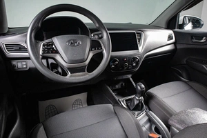 Седан Hyundai Solaris 2020 года, 1179000 рублей, Сургут