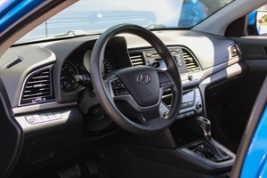 Седан Hyundai Elantra 2016 года, 1280000 рублей, Ярославль