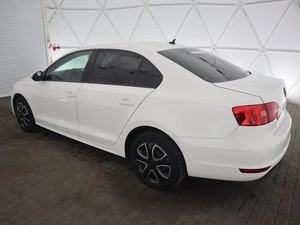 Седан Volkswagen Jetta 2012 года, 1090000 рублей, Орёл