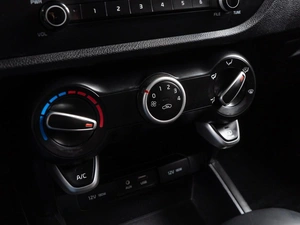 Седан Kia Rio 2017 года, 1325000 рублей, Волгоград