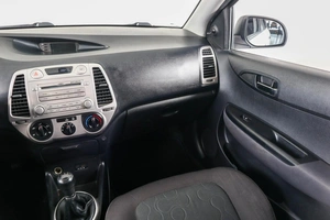 Хетчбэк Hyundai i20 2010 года, 499000 рублей, Пермь