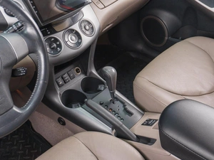 Внедорожник Toyota RAV4 2007 года, 939000 рублей, Сургут