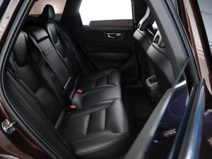 Внедорожник Volvo XC60 2018 года, 3178196 рублей, Москва