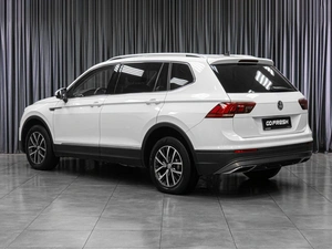 Внедорожник Volkswagen Tiguan 2018 года, 2119000 рублей, Тюмень