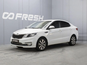 Седан Kia Rio 2015 года, 915000 рублей, Омск