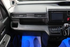 Минивэн Honda Stepwgn Spada 2015 года, 1899000 рублей, Омск