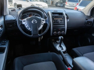 Внедорожник Nissan X-Trail 2010 года, 1050000 рублей, Волгоград
