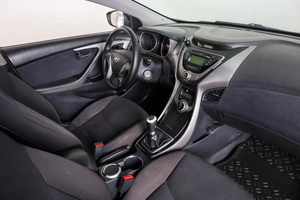 Седан Hyundai Elantra 2012 года, 979000 рублей, Пермь