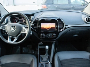 Внедорожник Renault Kaptur 2021 года, 1800000 рублей, Петрозаводск