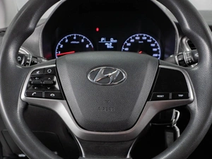 Седан Hyundai Solaris 2021 года, 1527000 рублей, Тюмень