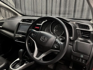 Хетчбэк Honda Fit 2016 года, 999000 рублей, Красноярск