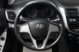 Седан Hyundai Solaris 2014 года, 749000 рублей, Оренбург