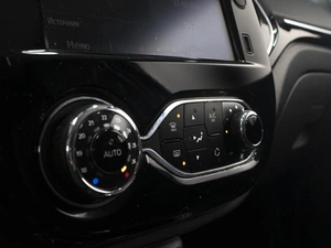 Внедорожник Renault Kaptur 2020 года, 1370000 рублей, Омск