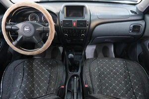 Хетчбэк Nissan Almera 2005 года, 439000 рублей, Омск