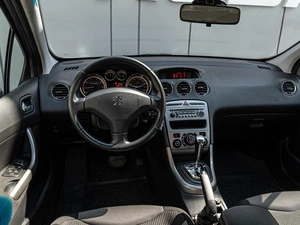 Хетчбэк Peugeot 308 2010 года, 570000 рублей, Краснодар