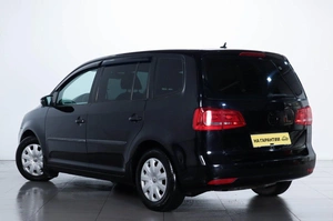 Минивэн Volkswagen Touran 2010 года, 839000 рублей, Челябинск