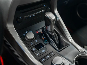 Внедорожник Lexus NX 2015 года, 2470000 рублей, Красноярск
