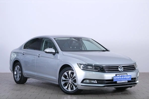 Седан Volkswagen Passat 2015 года, 1639000 рублей, Омск