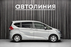 Минивэн Honda Freed 2019 года, 1480000 рублей, Красноярск